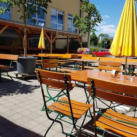 Διαμέρισμα Traumhafte Im Herzen Von Mit Garten